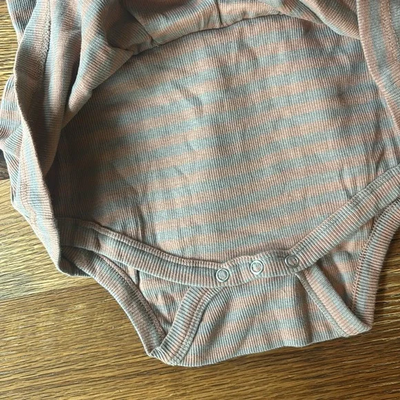 Kate Quinn stripe Peplum onesie NWT 18-24 months - Picture 5 of 6